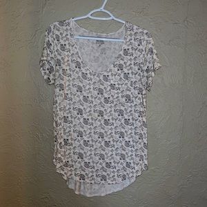 Hollister pink and white elephant T-shirt